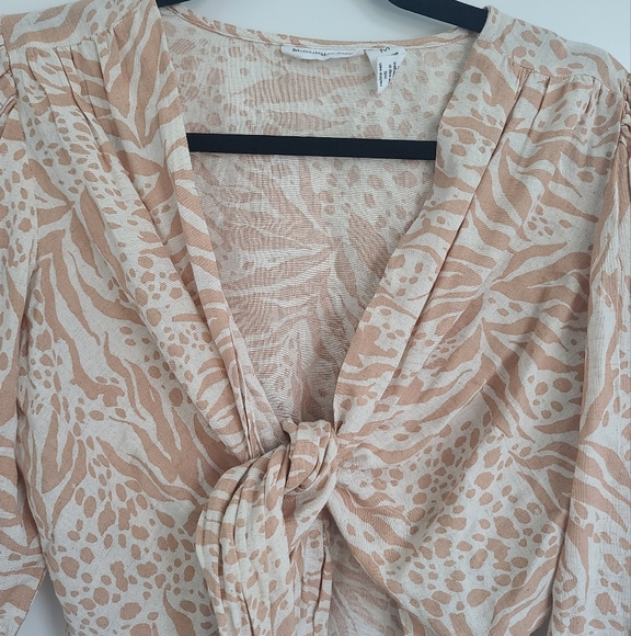 Linen Wrap Top - Picture 2 of 6